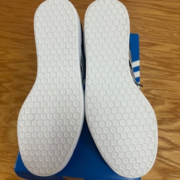 BNIB Adidas Gazelle Black w/ Silver Stripes Sneakers, 6.5 NWT - Picture 3 of 6